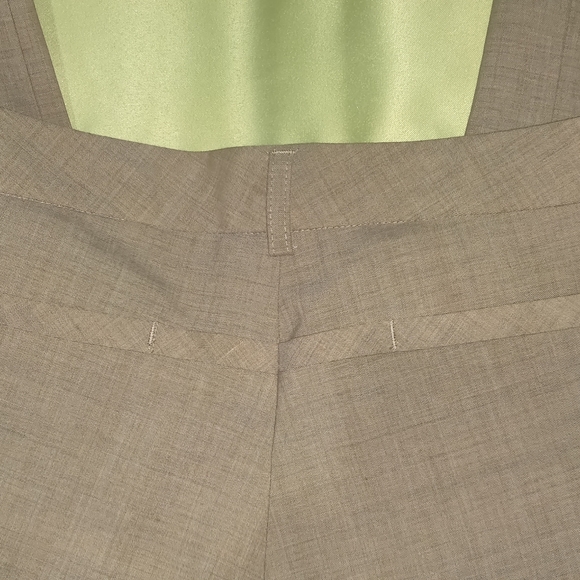 Neiman Marcus Exclusive Summer Wool Slacks - Picture 6 of 7
